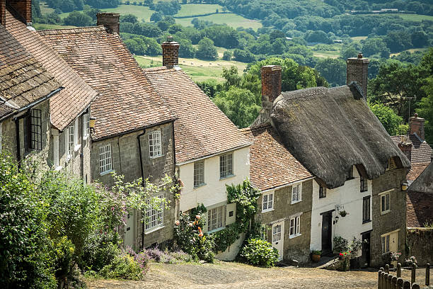 istock Gold Hill, Shaftesbury, Dorset, England 463403219