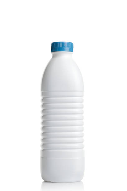 bottiglia del latte - milk bottle milk plastic bottle foto e immagini stock