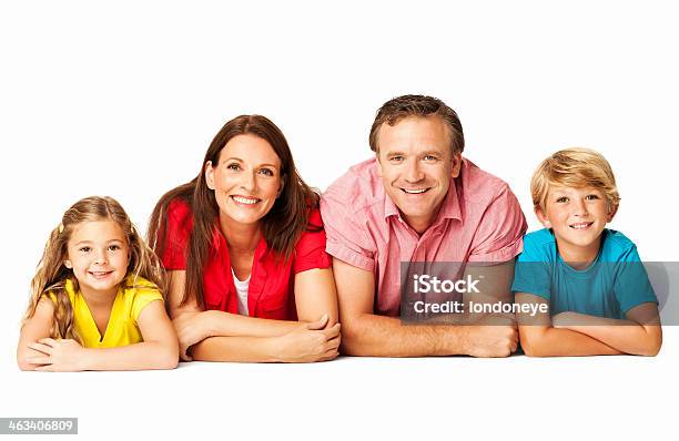 Familia Acostarse Con Brazos Cruzados Aislado Foto de stock y más banco de imágenes de Acostado - Acostado, Brazos cruzados, Familia