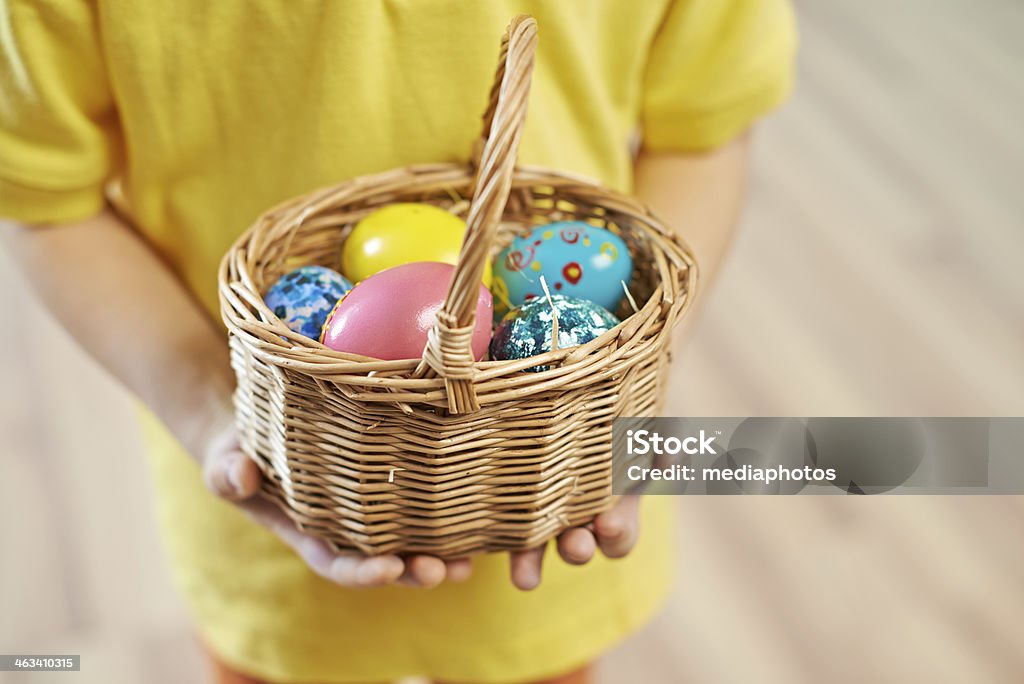 Pequeña cesta de pascua - Foto de stock de Abril libre de derechos