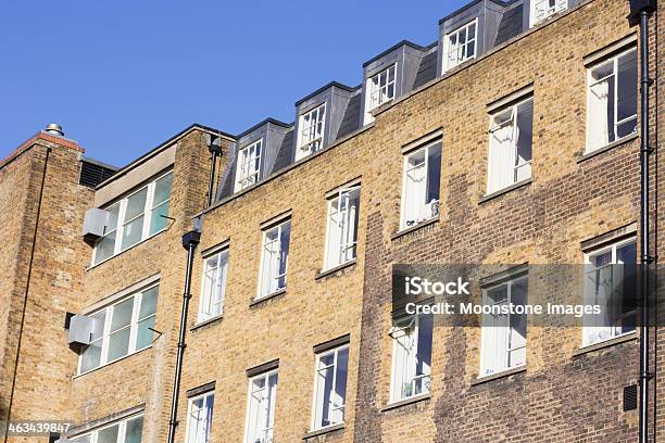 Tavistock Square In Camden London Stockfoto und mehr Bilder von Architektonisches Detail - Architektonisches Detail, Architektur, Außenaufnahme von Gebäuden