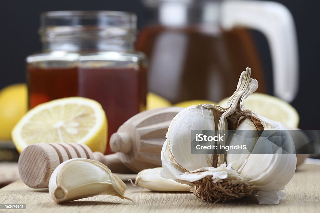 Natural medicine Honey, lemon and garlic as natural medicine Alternative Medicine Stock Photo