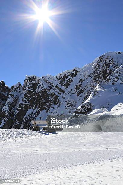 Schöne Winter Landschaft Stockfoto und mehr Bilder von Alpen - Alpen, Aussicht genießen, Berg