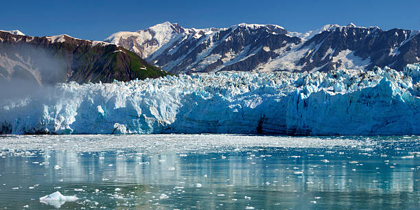 lodowiec hubbard szeroki - alaska cruise iceberg water zdjęcia i obrazy z banku zdjęć