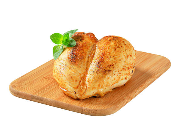 peito de frango com alho - skinless chicken breast - fotografias e filmes do acervo