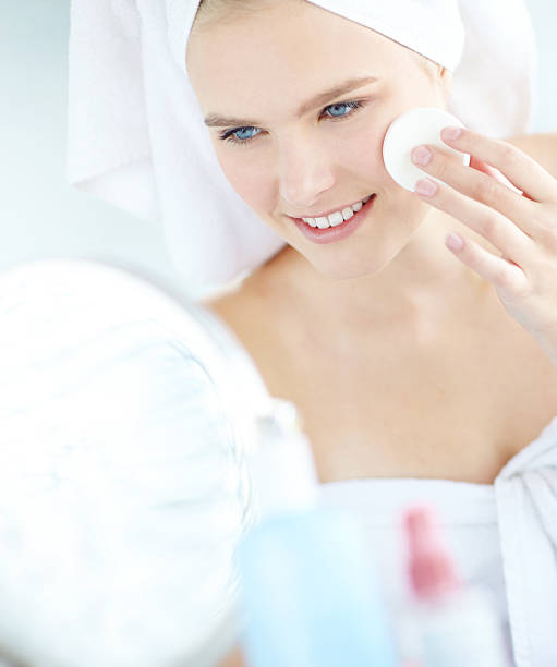 istock She takes care of her complexion 463583179