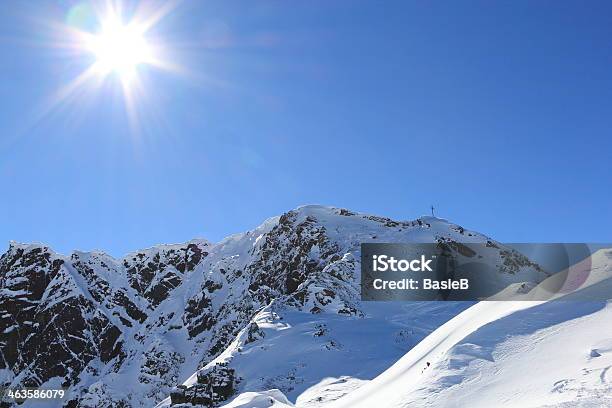 Schöne Winter Landschaft Stockfoto und mehr Bilder von Alpen - Alpen, Aussicht genießen, Berg