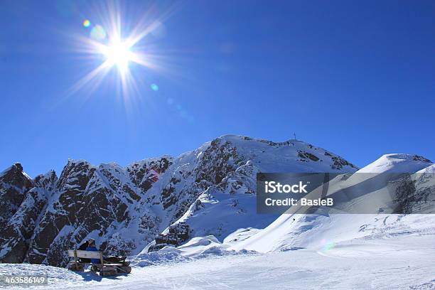 Schöne Winter Landschaft Stockfoto und mehr Bilder von Alpen - Alpen, Aussicht genießen, Berg