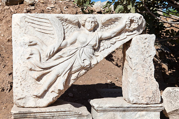 nike, старинный город эфес, турция - nike стоковые фото и изображения
