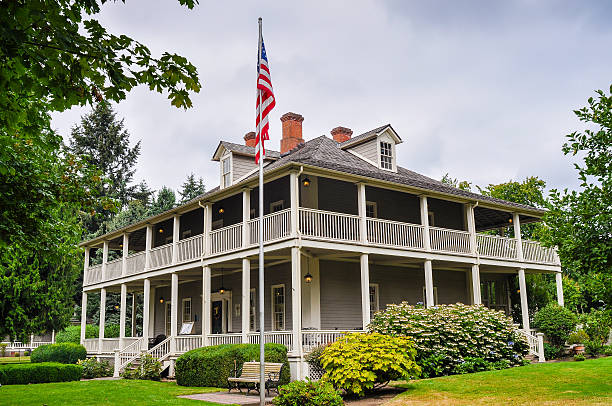 istock Historic Grant House - Fort Vancouver, Washington 463600243