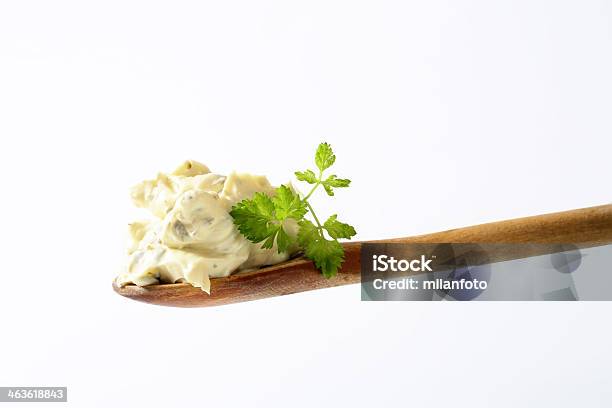 Manteiga De Ervas Na Colher - Fotografias de stock e mais imagens de Alimentação Saudável - Alimentação Saudável, Branco, Colher - Talheres
