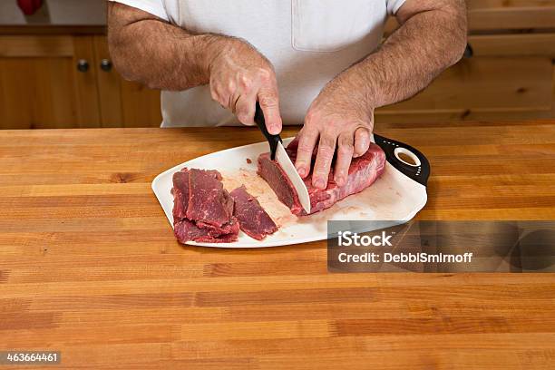 Schlitzrindfleisch In Der Küche Stockfoto und mehr Bilder von Ansicht aus erhöhter Perspektive - Ansicht aus erhöhter Perspektive, Braun, Farbbild