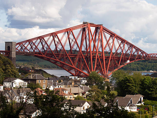 istock Part of the Forth Railway Bridge, Scotland 463666353