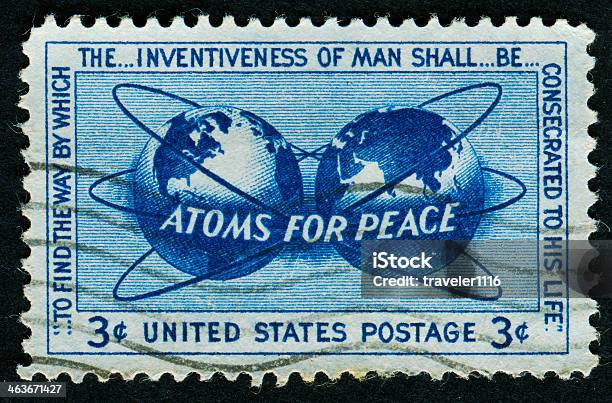 Foto de Átomos De Paz Stamp e mais fotos de stock de Dwight Eisenhower - Dwight Eisenhower, Antigo, Arma Nuclear
