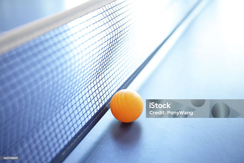 Orange bola de tênis de mesa azul - Foto de stock de Almofada royalty-free