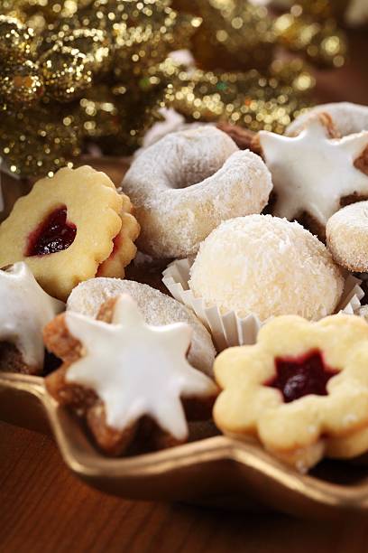 istock Christmas cookies 463751447