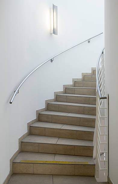 лестница - concrete wall railing metal bannister стоковые фото и изображения