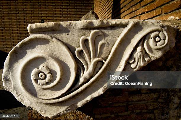 Jónico Coluna Em Roma Itália - Fotografias de stock e mais imagens de Jónico - Jónico, Antigo, Antiguidade