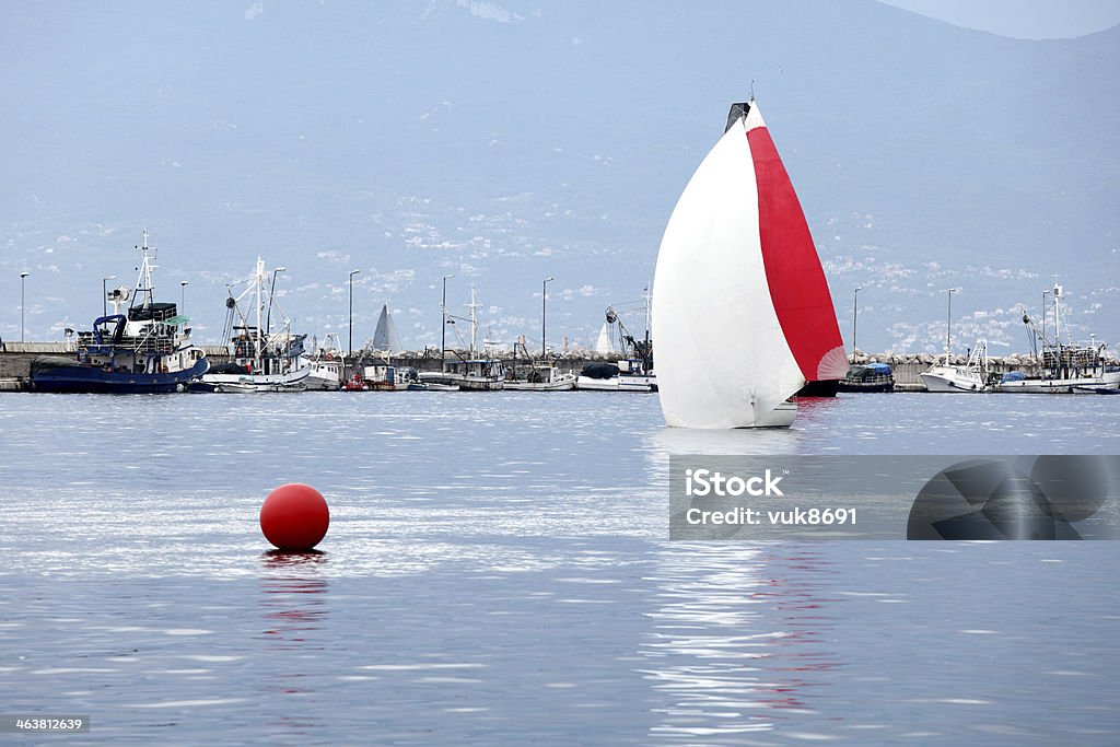 Sailboats 입력 포트 리예카 - 로열티 프리 Regatta 스톡 사진