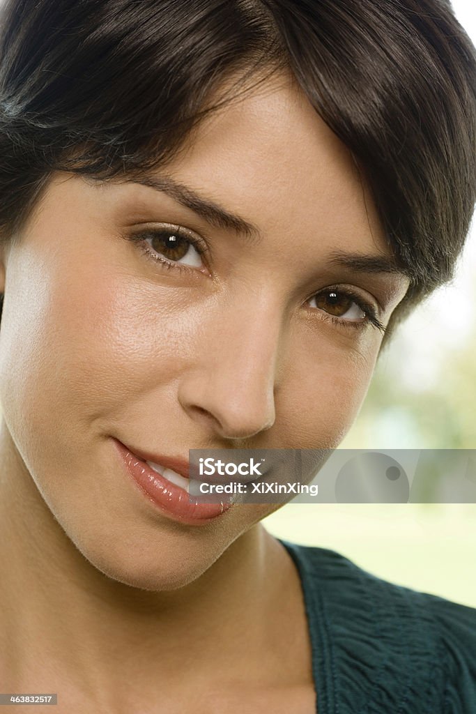 Retrato de una mujer - Foto de stock de 30-39 años libre de derechos