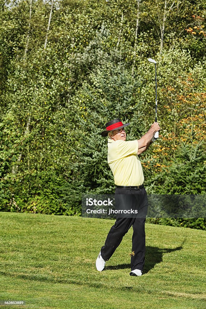 Senior Jogador de golfe no campo de golfe Clube de Emergência - Royalty-free 60-69 Anos Foto de stock