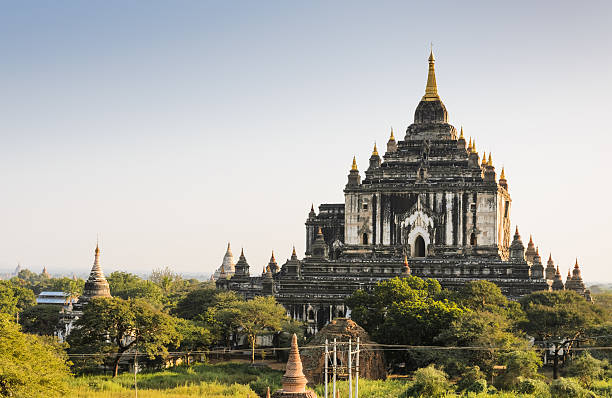 istock Thatbyinnyu temple, Myanmar 463940977