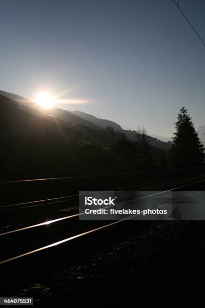 Bahnhof Von Rhaethische Zug In Engadin Stockfoto und mehr Bilder von Alpen - Alpen, Bahngleis, Berg