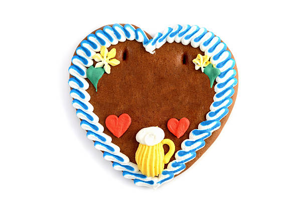 istock Beer Fest Gingerbread cookie heart with copyspace. 464347519