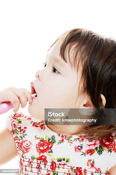 Mädchen Die Reinigung Der Zähne Stockfoto und mehr Bilder von Asiatischer und Indischer Abstammung - Asiatischer und Indischer Abstammung, Baby, Bürsten