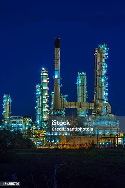 Planta Petroquímica Foto de stock y más banco de imágenes de Acero - Acero, Anochecer, Arquitectura