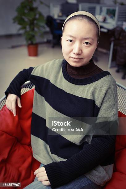 中国の女性のオフィス - ウイグル文化のストックフォトや画像を多数ご用意 - ウイグル文化, 1人, 20-24歳