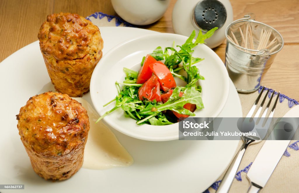 Мясо салат с сушеные томаты - Стоковые фото Без людей роялти-фри