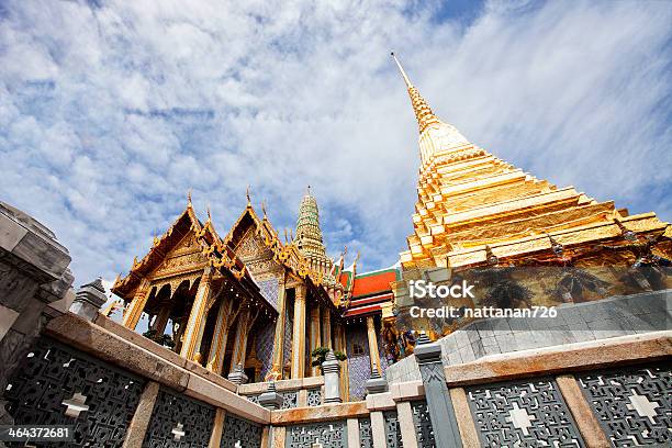 Wat Phra Kaeo - Fotografie stock e altre immagini di Ambientazione esterna - Ambientazione esterna, Architettura, Asia