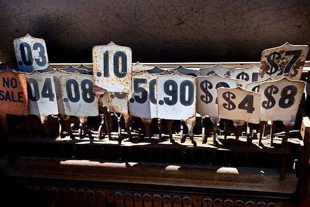istock Vintage Cash Register 464386005