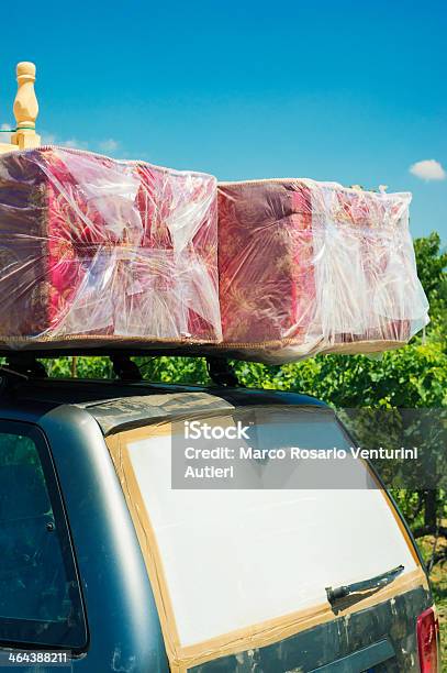 荷造り夏の休日 - 自動車のストックフォトや画像を多数ご用意 - 自動車, 重荷, 21世紀