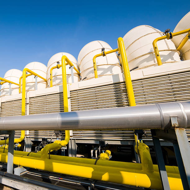 Sets of cooling towers in conditioning systems