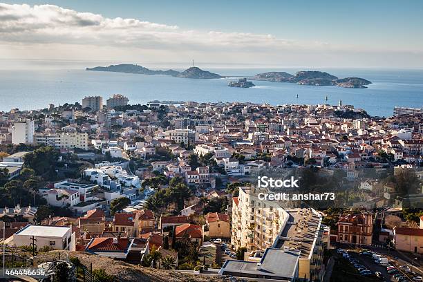 Vista Aérea Da Cidade De Marselha E As Ilhas No Fundo França - Fotografias de stock e mais imagens de Antigo