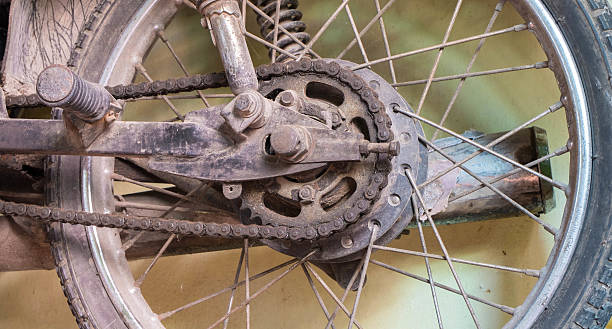 istock Old chain of wheel become rusty 464471578