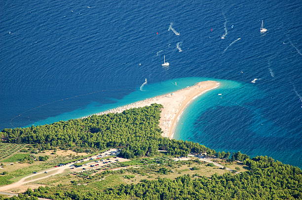 スペクタキュラービュールームにゴールドのケープにブラチ島、クロアチア - kiteboarding sunlight croatia dalmatia ストックフォトと画像