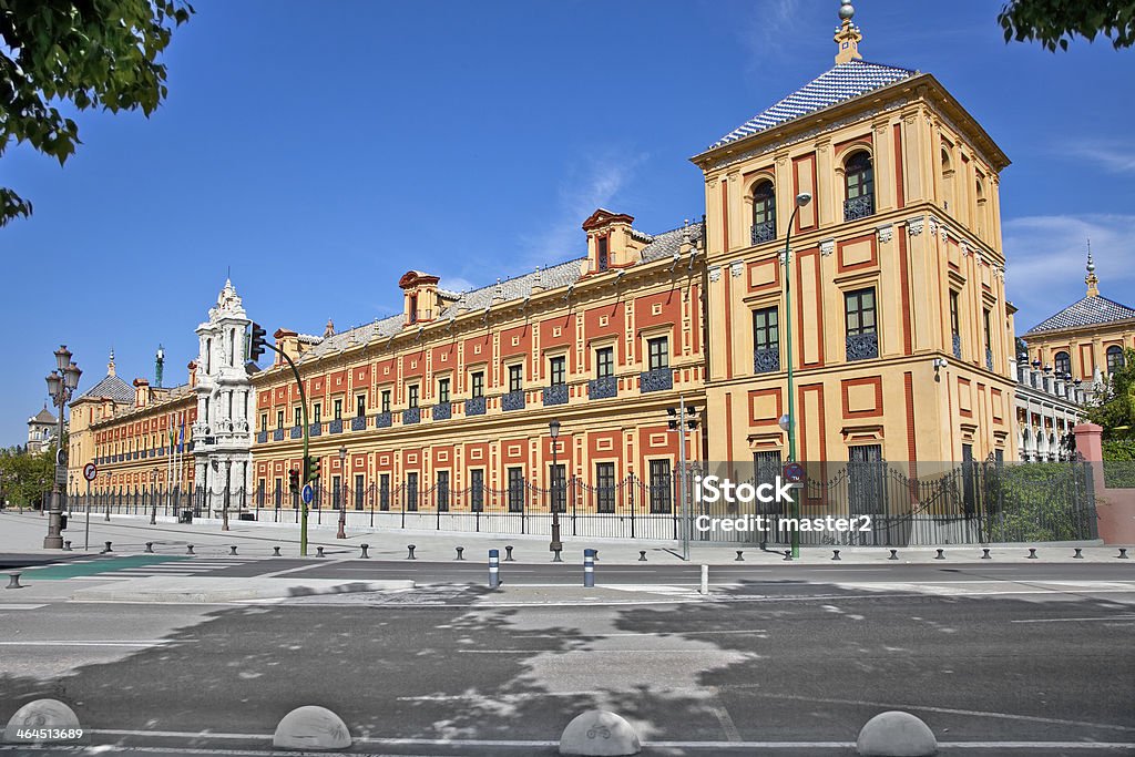 Facciata barocca del Palazzo di San Telmo di Siviglia - Foto stock royalty-free di Siviglia