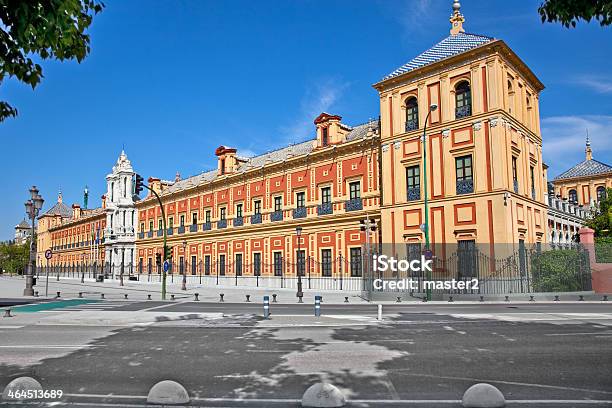 Facciata Barocca Del Palazzo Di San Telmo Di Siviglia - Fotografie stock e altre immagini di Siviglia