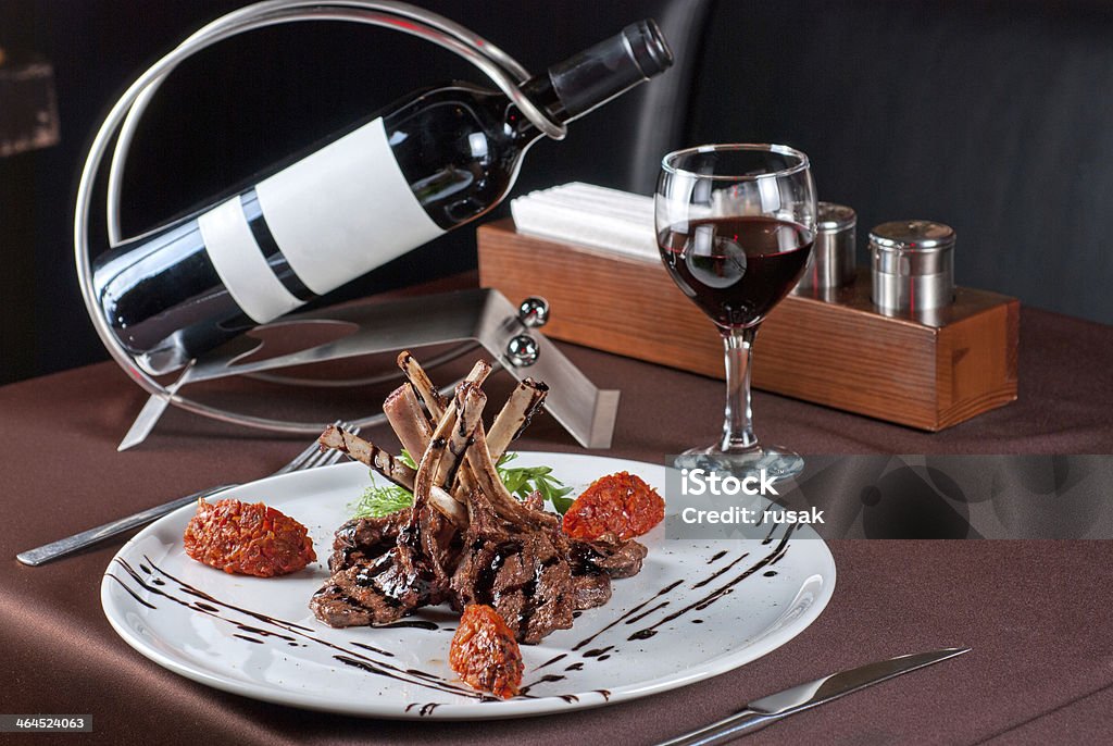 chops Carneiro Assado - Royalty-free Vinho Foto de stock