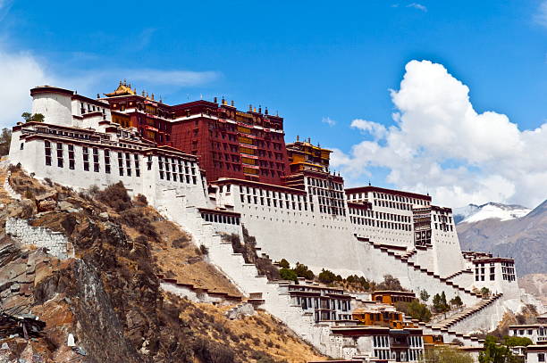 istock Tibetan plateau scene-Potala Palace 464528258