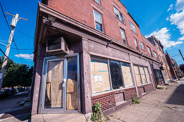 istock Building Corner Empty Retail Business Space in Philadelphia USA 464565579