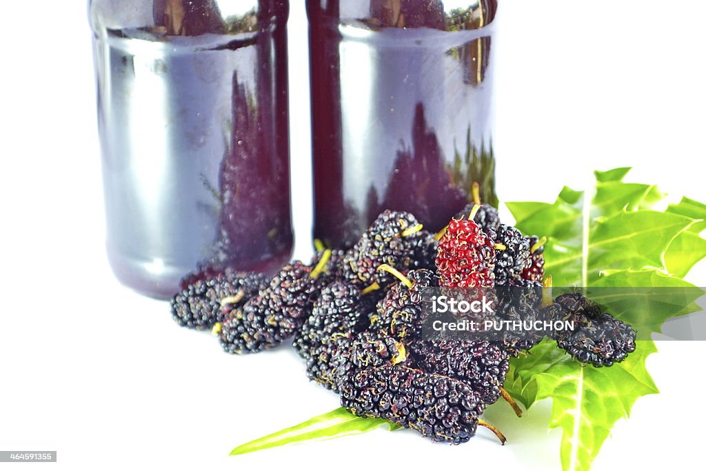 Mulberry juice Mulberry juice was fresh spinach. Glass bottle packaging Antioxidant Stock Photo