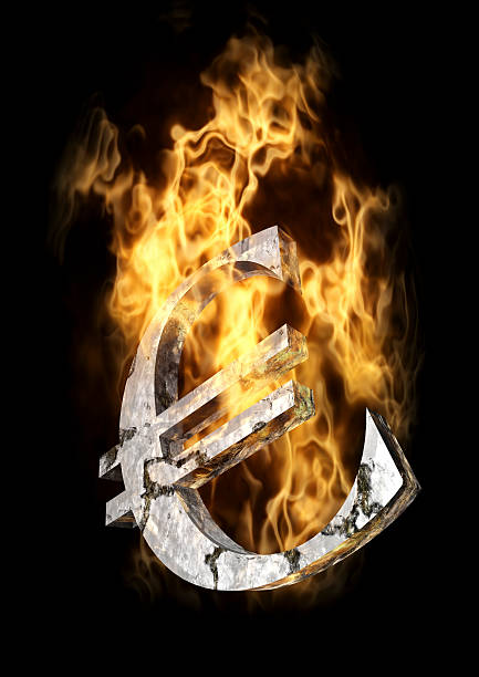 burning euro-symbol - aflame stock-fotos und bilder