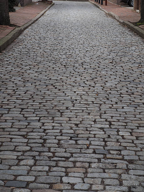 istock Cobblestone Road In Old City, Philadelphia 464604789