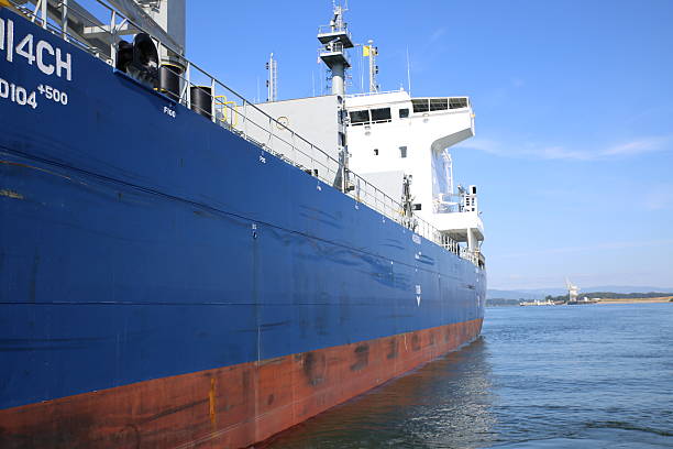 istock Anchored on the Columbia River 464622613