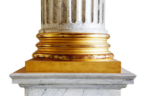 伝統的な白の大理石の柱、ゴールドの incrustations - pedestal gold podium capital ストックフォトと画像
