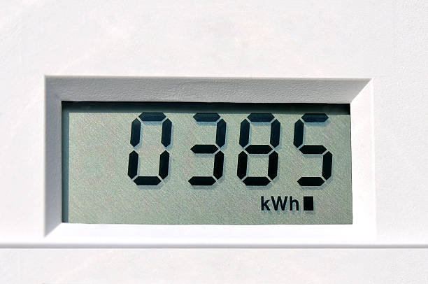 amperometro digitale - meter electricity reading intelligence foto e immagini stock